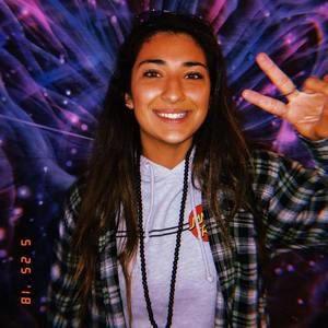 Meet your Posher, Katia